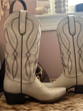 Women's Silver Western Cowboy Boots